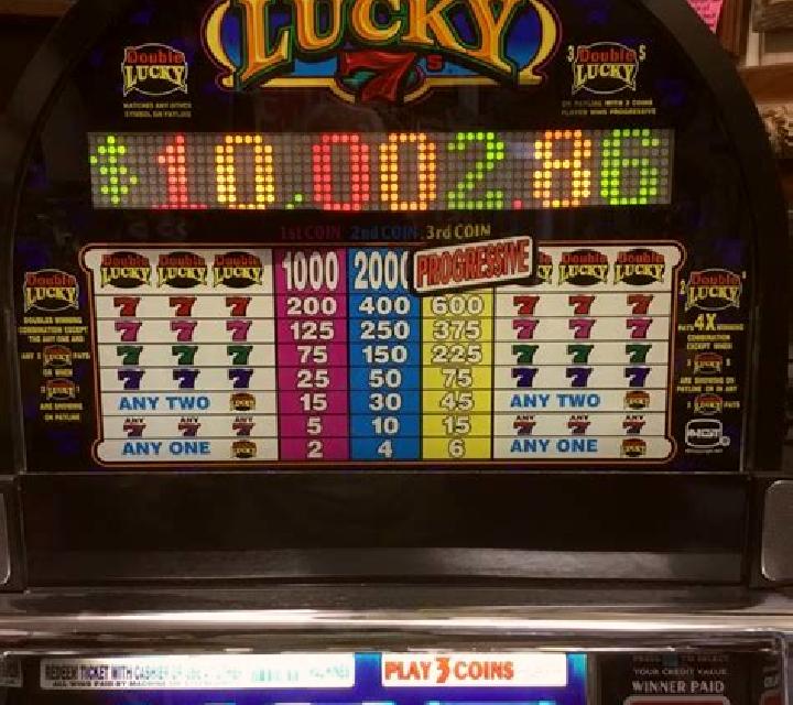 100 Happy Seven slot machine