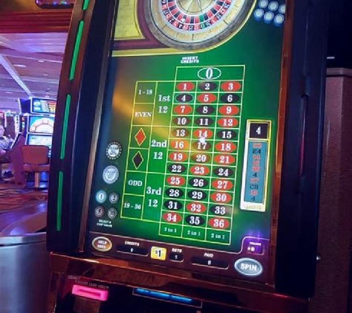 101 Roulette slot machine