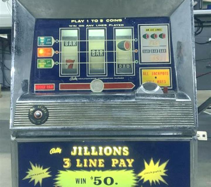 12 Coins slot machine