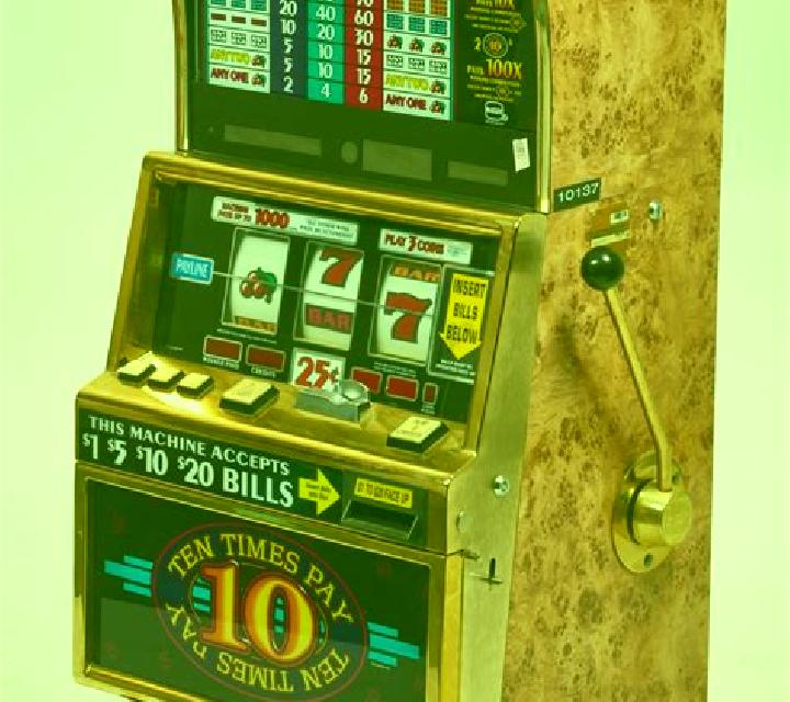 1st and 10 slot machine