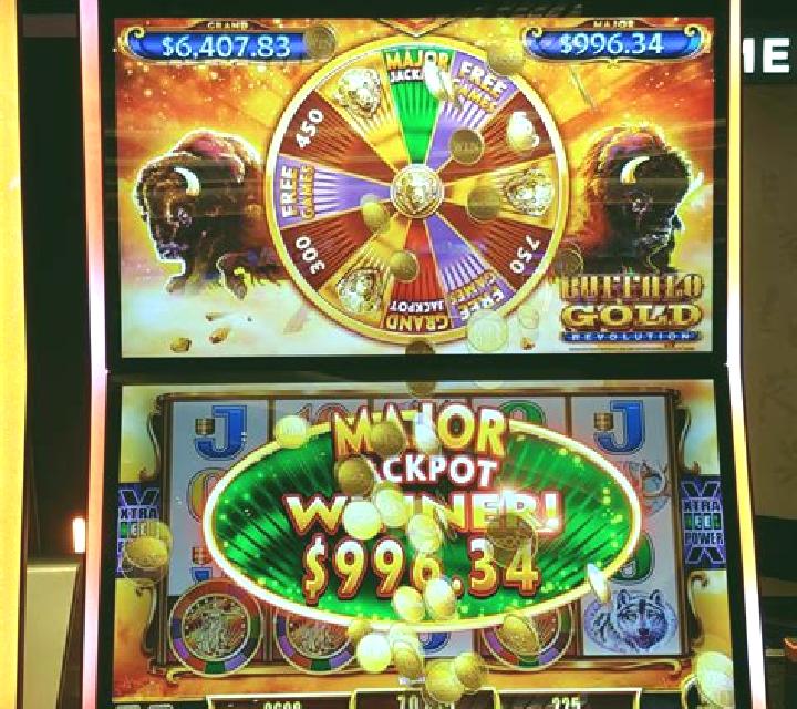 2254 A.C. Revolution slot game