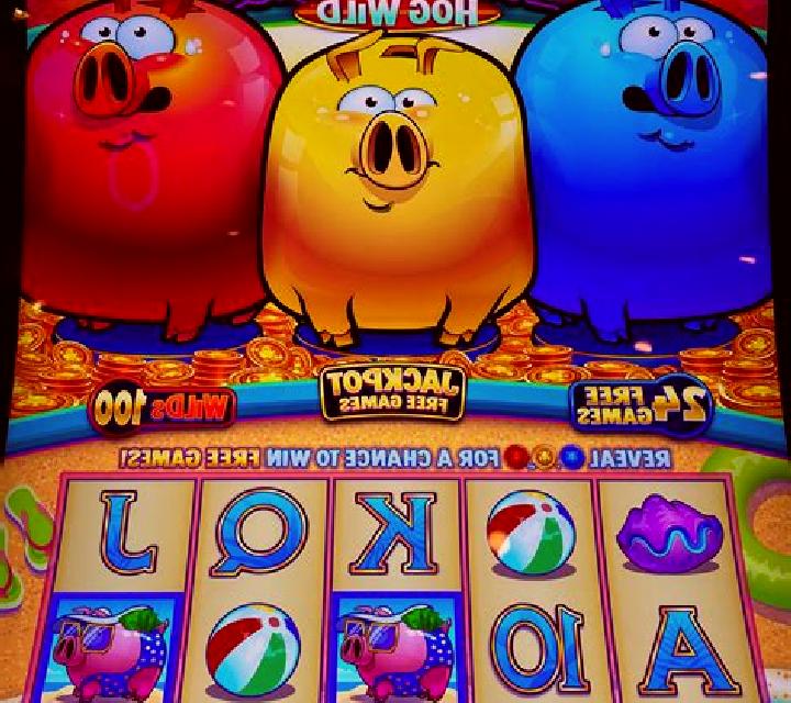 3 Pigs of Xmas Bonus Pot slot machine