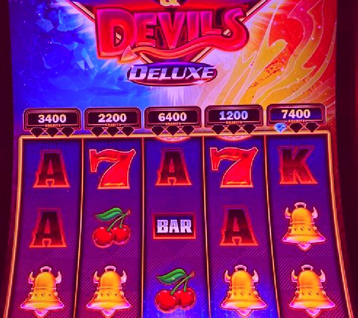 3 Wicked Devils slot machine