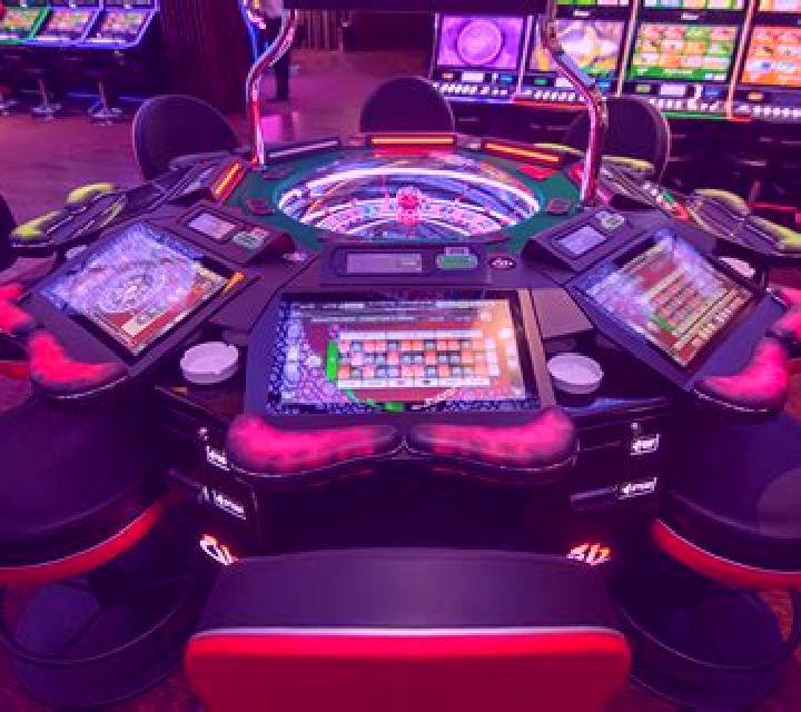 300 Carat Roulette slot machine