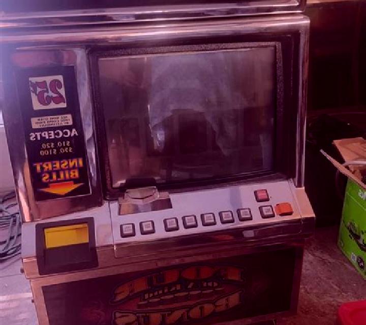 4 of a kind Bonus Poker (Amusnet) slot