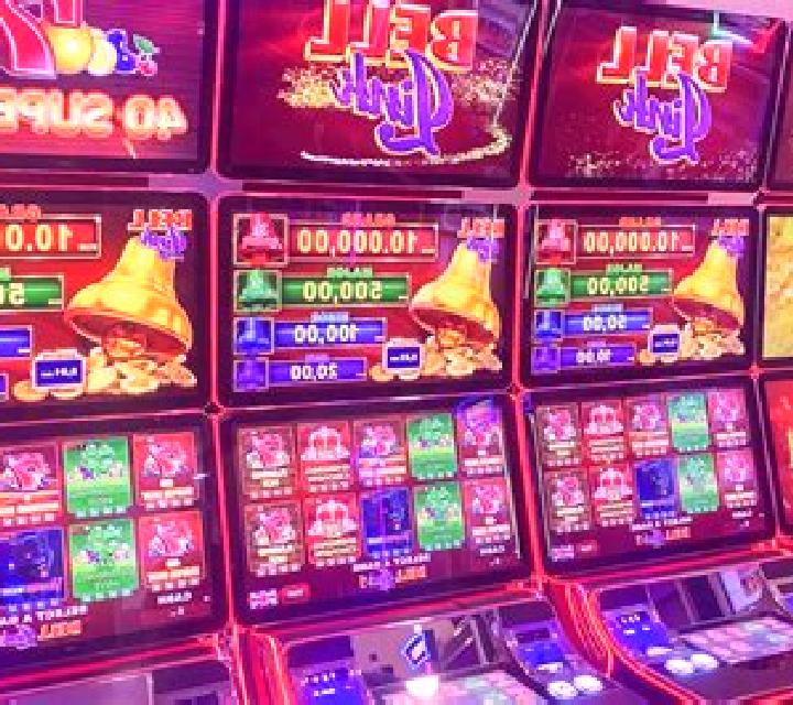40 Super Hot Bell Link slot machine