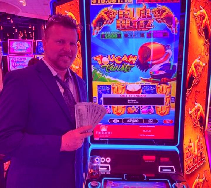 5 Dealers slot machine