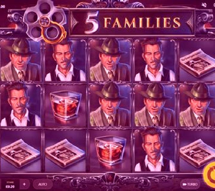 5 Families slot machine