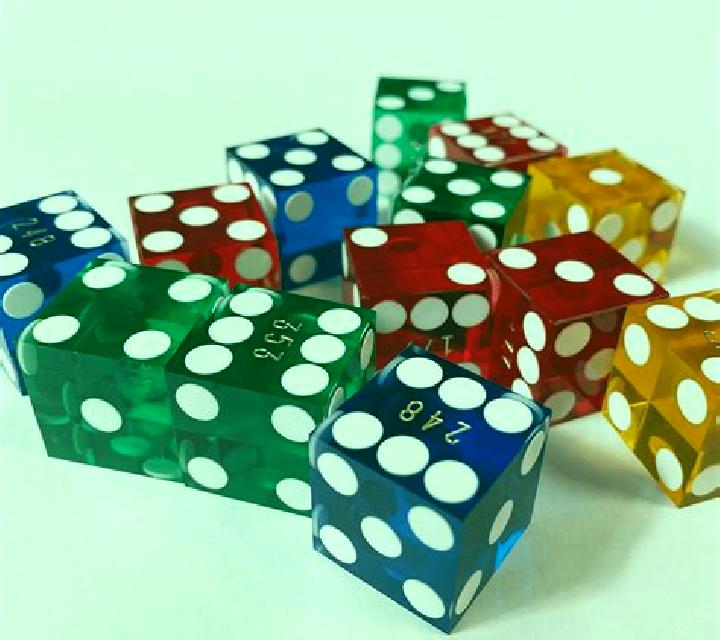 5 Glossy Dice slot game