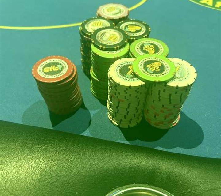 50-Line Coliseum Poker slot