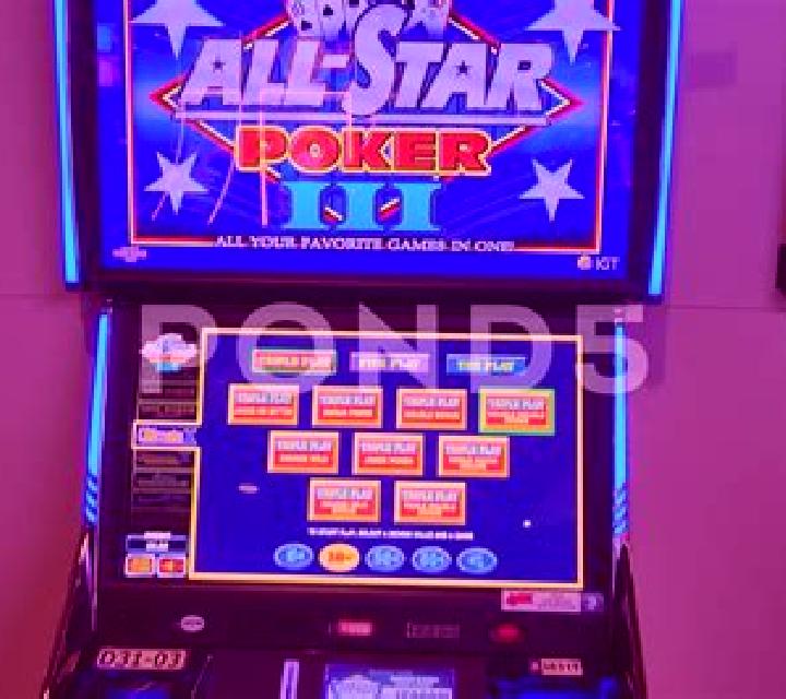 50x Poker Play Poker slot machine