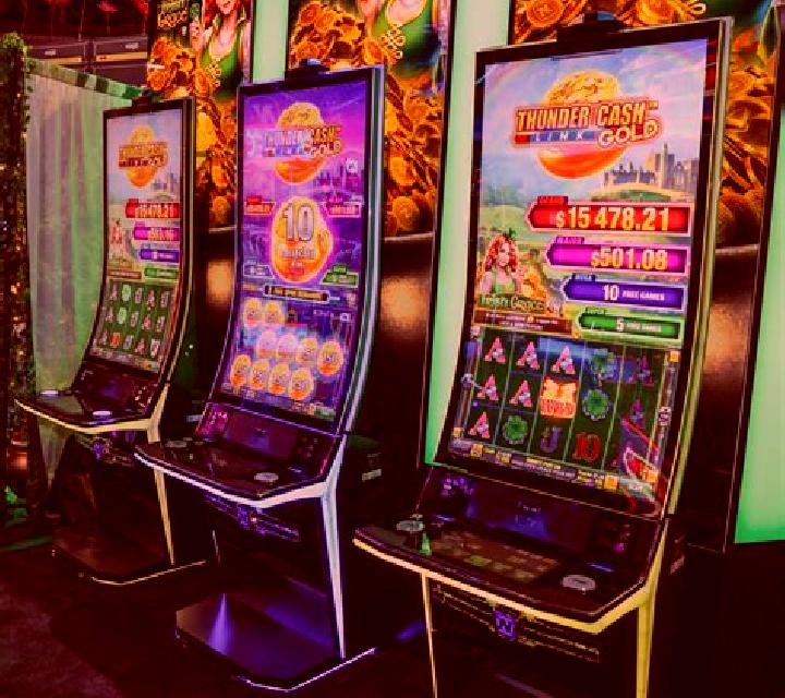 6 Card Poker (Novomatic) slot game