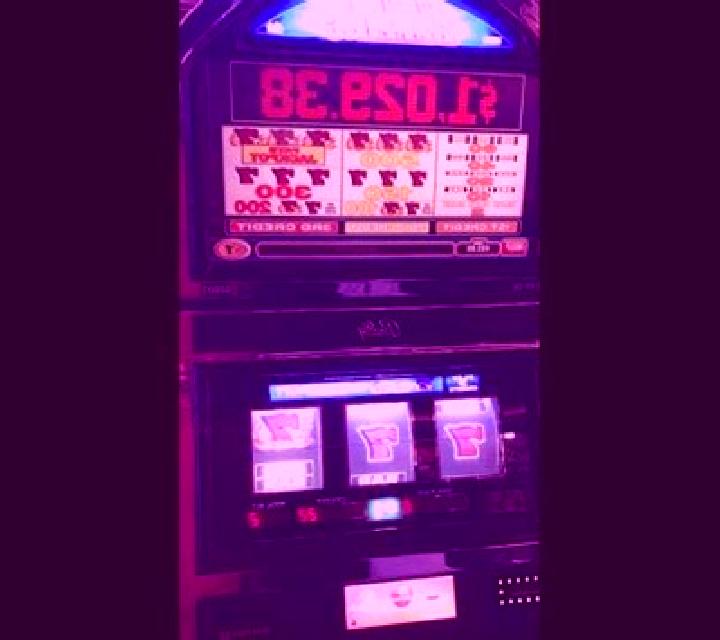 777 Blazing slot machine