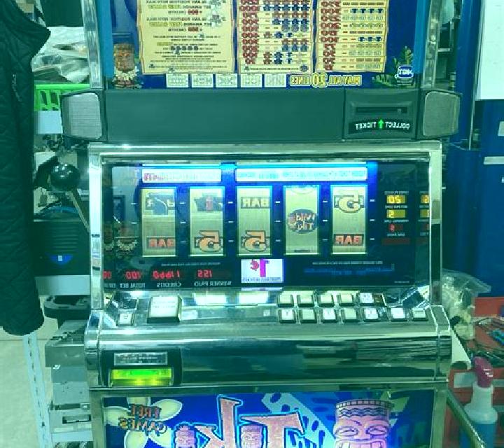 777 Daytona Beach slot machine