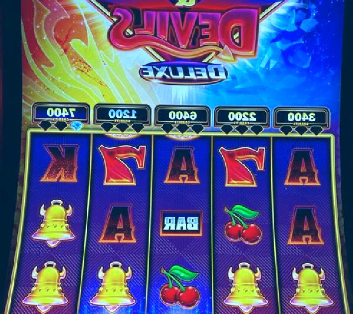 777 Devil s Deal slot machine