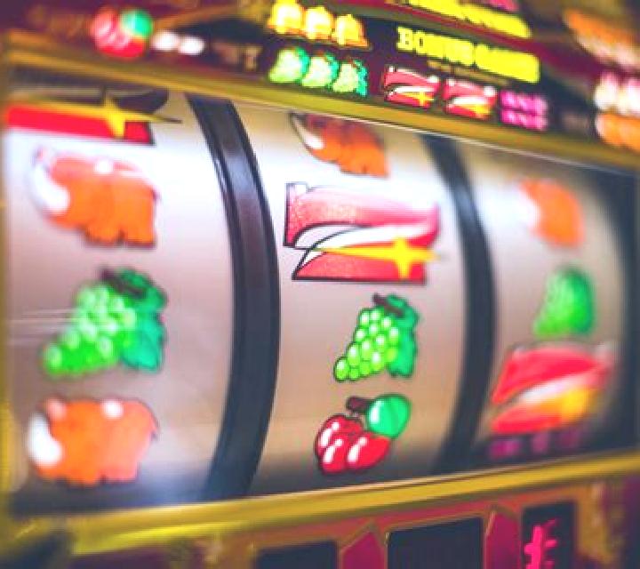 7s Take It or Build It slot machine