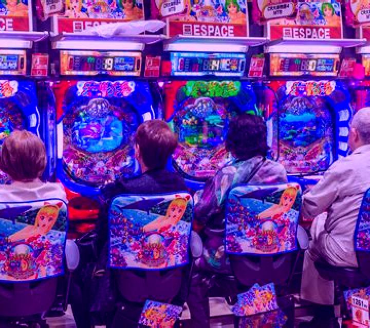 8 Dragons Pachinko slot game