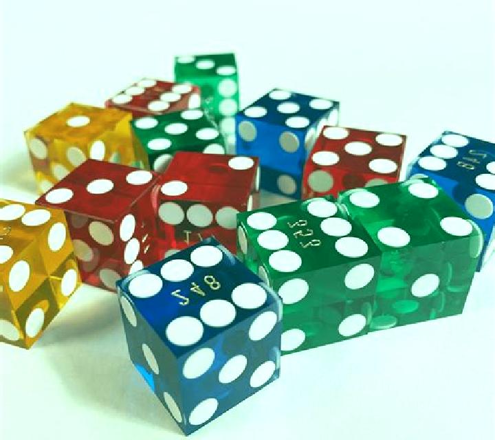 81st Cabaret Dice slot game