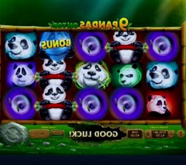 9 Pandas On Top slot