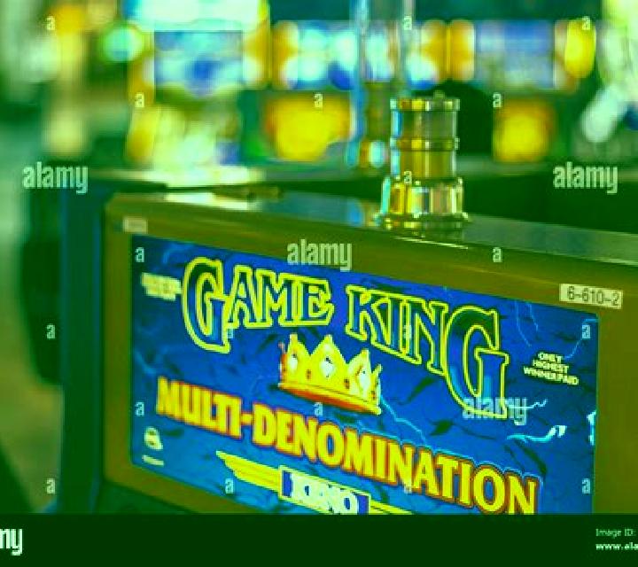9 Sons, 1 King slot machine