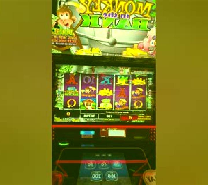 9x Monkey Lock 2 Spin slot