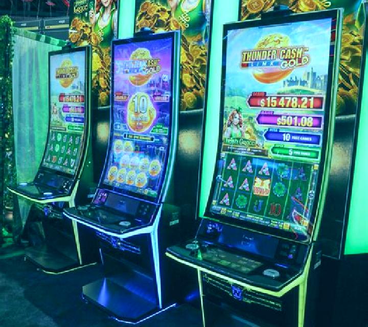 Aces And Faces (Novomatic) slot machine