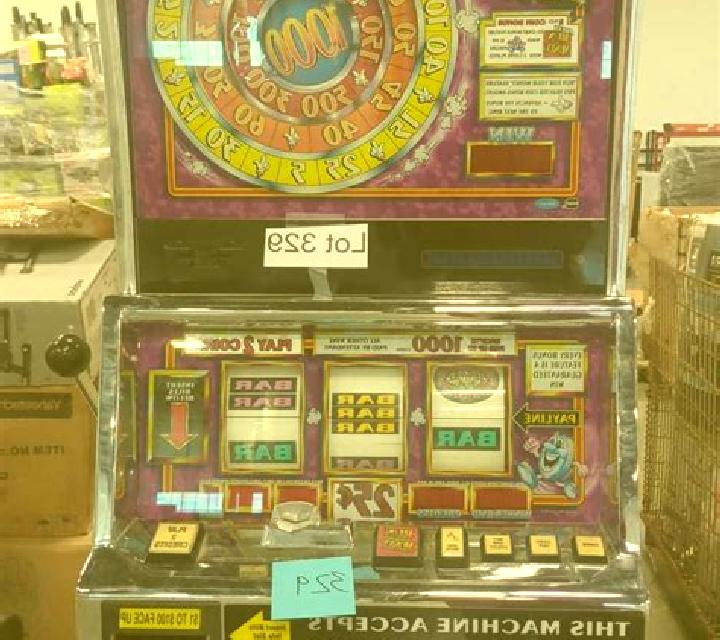 Action Money slot machine