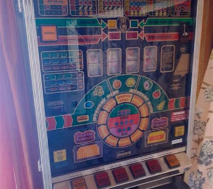 Admiral Wilds slot machine