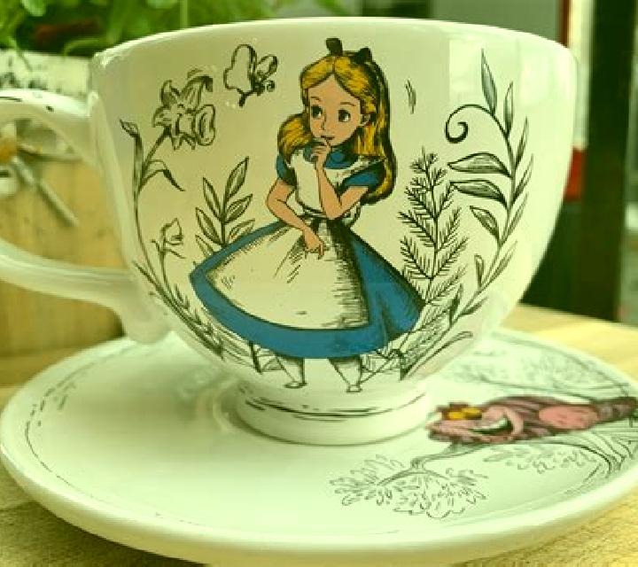 Alice in Wonderland (BetConstruct) slot machine