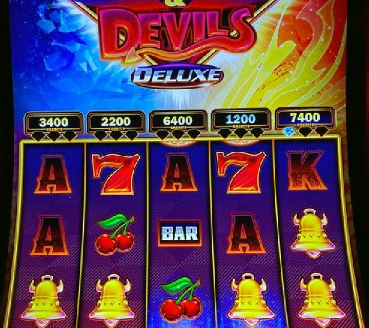 Always American Deluxe slot machine