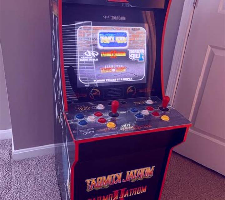 American Kombat slot machine