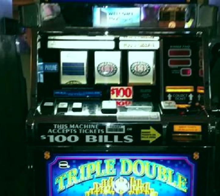 American Triple Double Gold slot machine