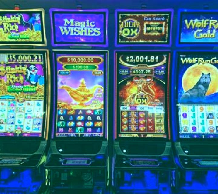 Apparatus 2 slot machine