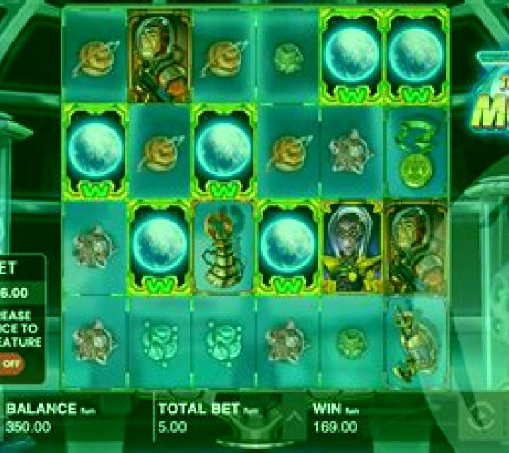 AstroBoomers: To The Moon! slot game