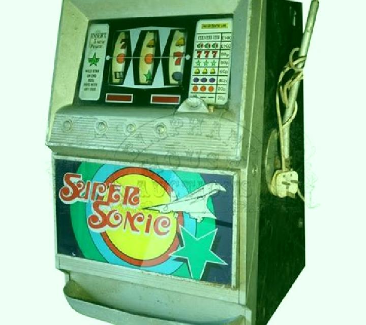 Avion Supersonic slot machine