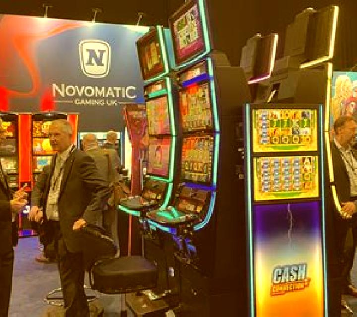 Baccarat (Novomatic) online slot