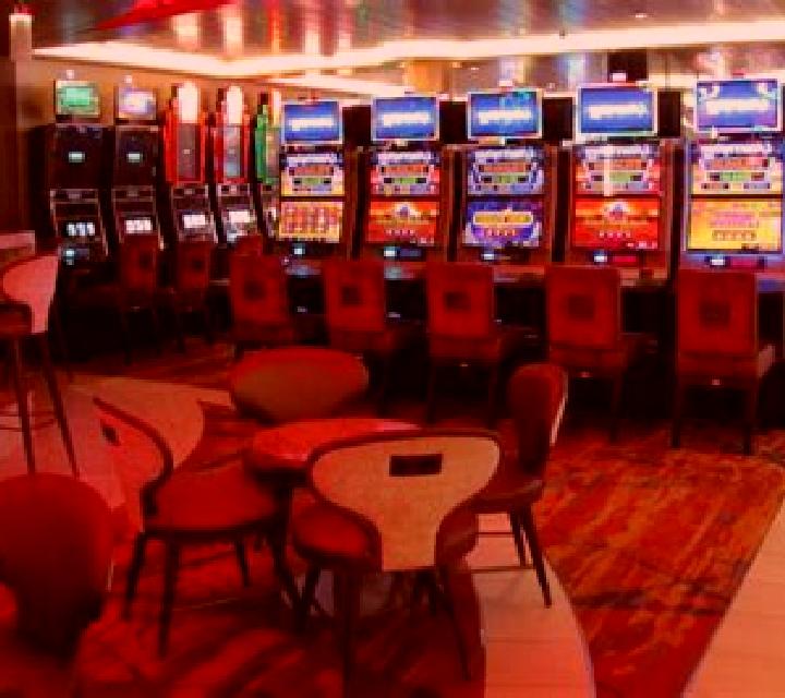Baccarat Private slot machine