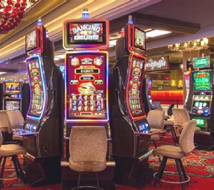 Baccarat Super 6 Live Casino slot machine