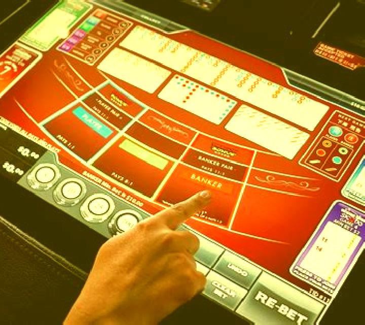 Baccarat (Urgent Games) slot machine