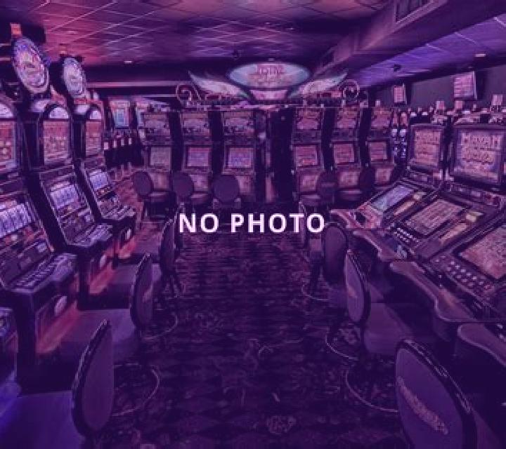 Baccarat (Woohoo) slot machine