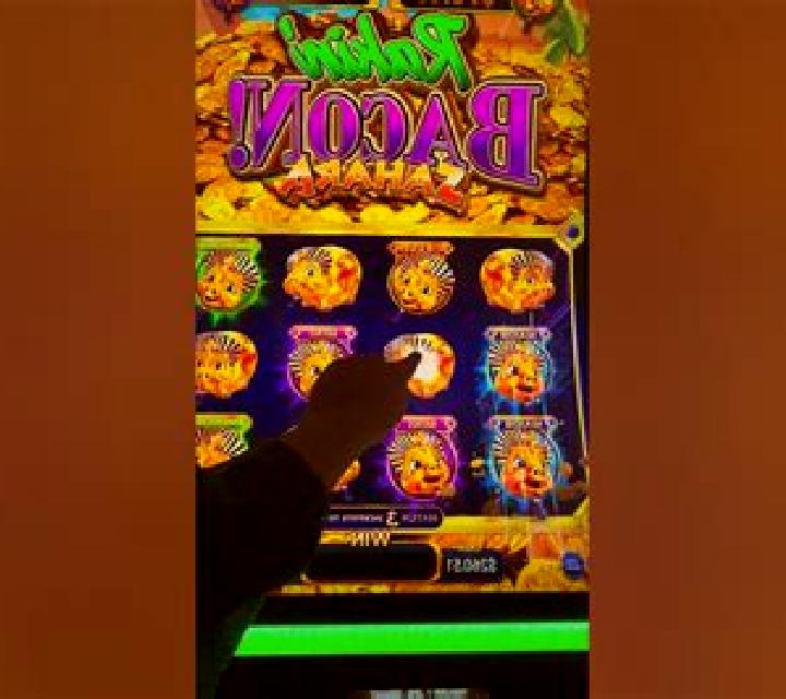 Bacon Bankroll slot machine