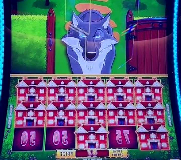 Bad Wolf slot machine