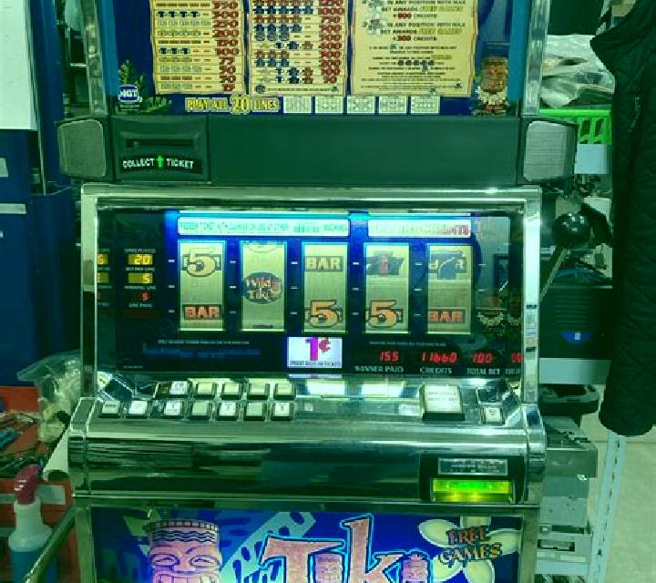 Beach Volleyball slot machine