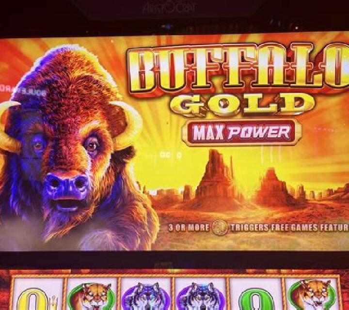 Berserkin Buffalo Power Hit slot machine