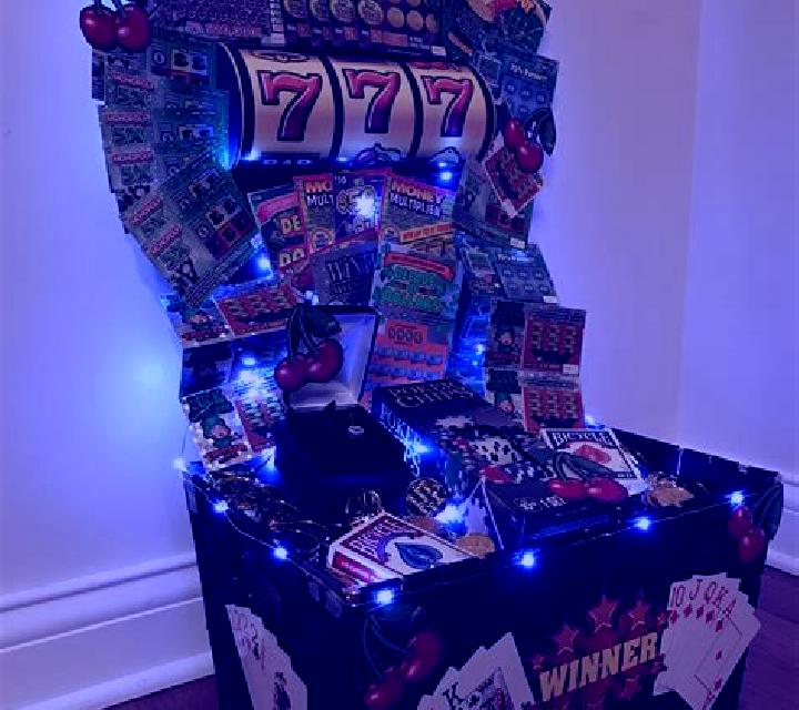 Big Christmas Present slot machine