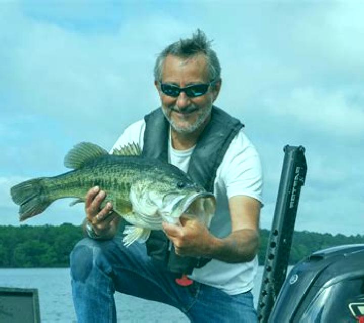 Big Lunker Bass Lightning online slot