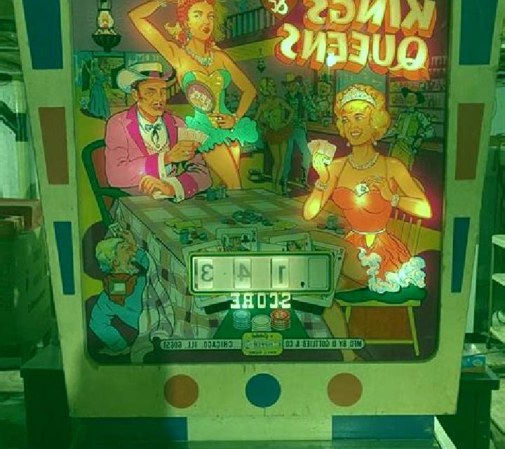 Bikini Queens slot machine