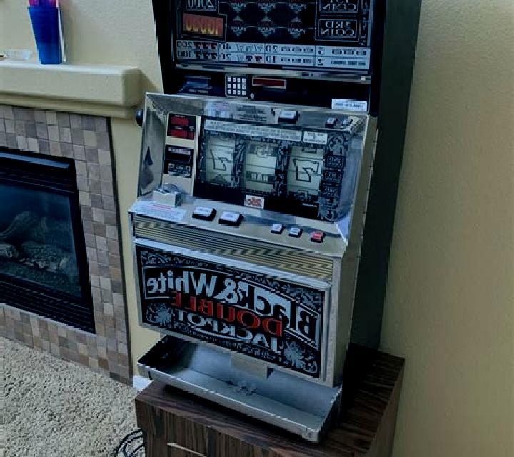 Black Cat Whisper slot game