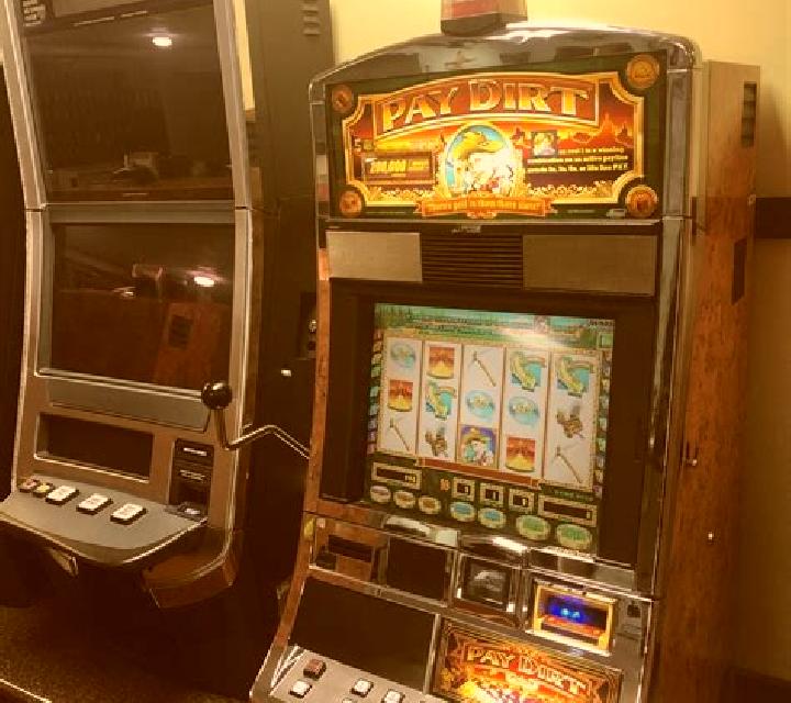 Blackjack Deluxe BB slot machine