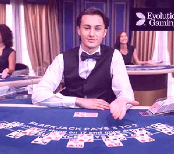 Blackjack M (Evolution Gaming) slot